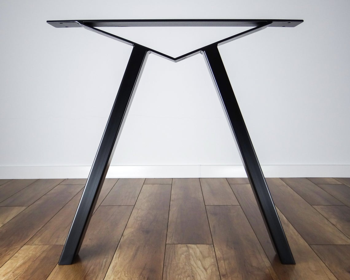 TABLE LEG